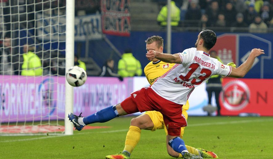 汉堡中场因伤提前退场,或将错过下一场比赛的简单介绍 汉堡中场因伤提前退场,或将错过下一场比赛的简单介绍