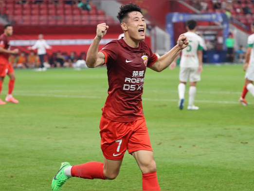 队员表现出色,球队喜获重大胜利 队员表现出色,球队喜获重大胜利