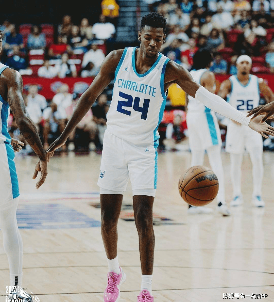 NBA新秀大放异彩,赚足眼球关注的简单介绍