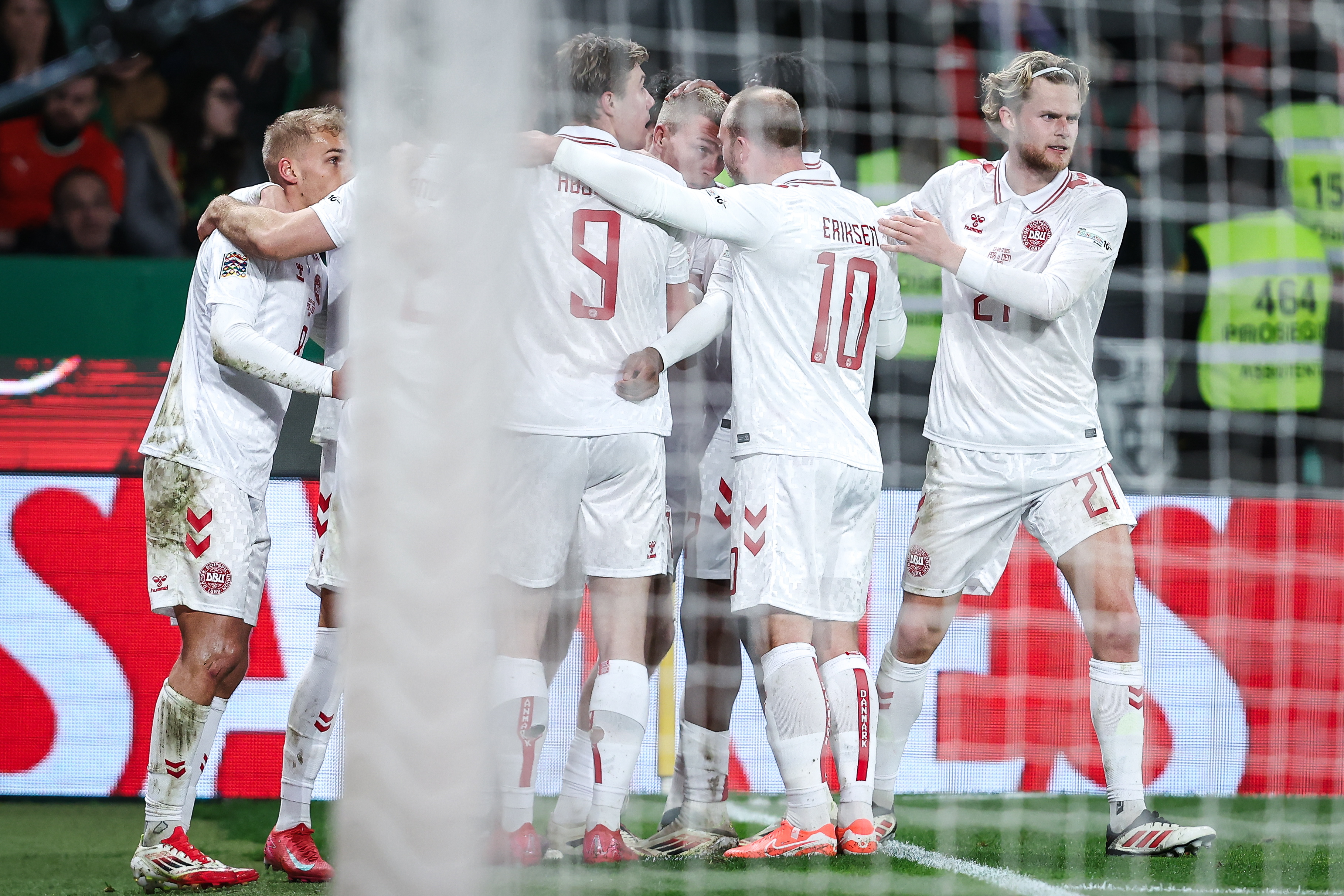 包含欧国联比赛精彩瞬间重温,球员风采令人敬佩的词条 包含欧国联比赛精彩瞬间重温,球员风采令人敬佩的词条