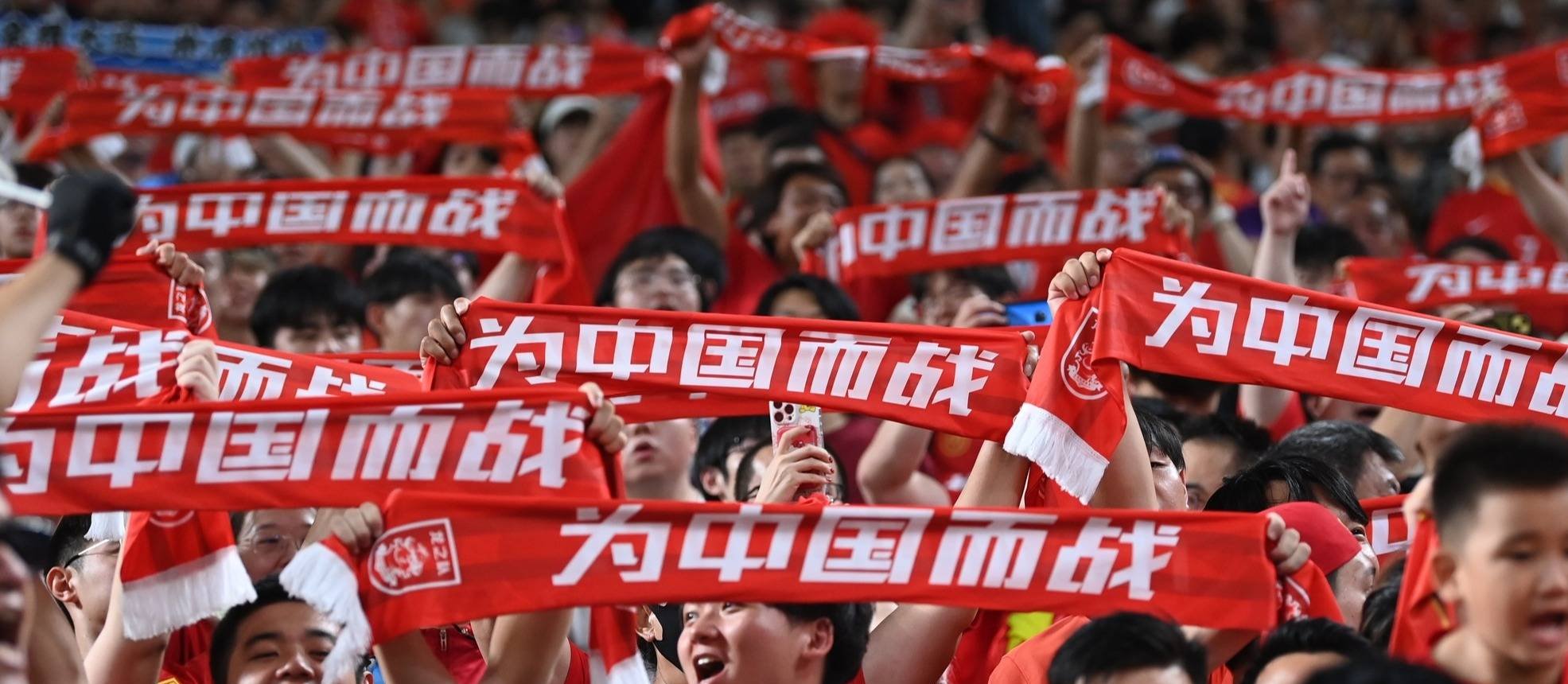 红遍全国的足球赛事备受瞩目,多场激烈对决 红遍全国的足球赛事备受瞩目,多场激烈对决