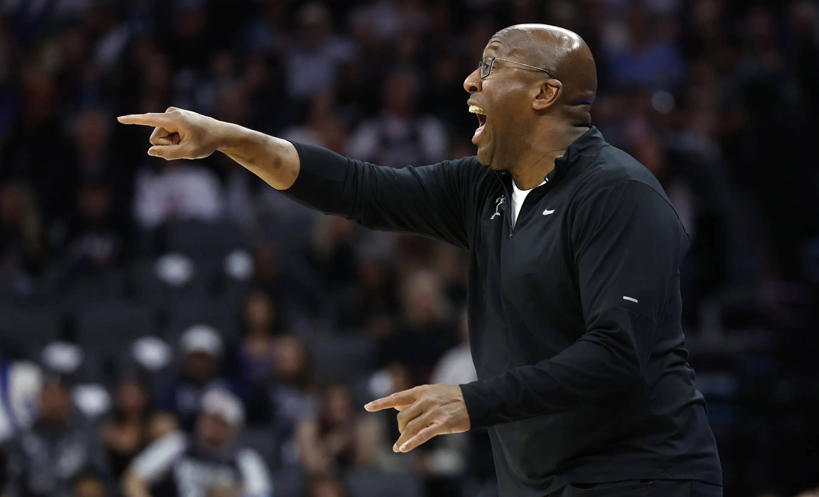 火箭面对黄蜂,谁能笑到最后?