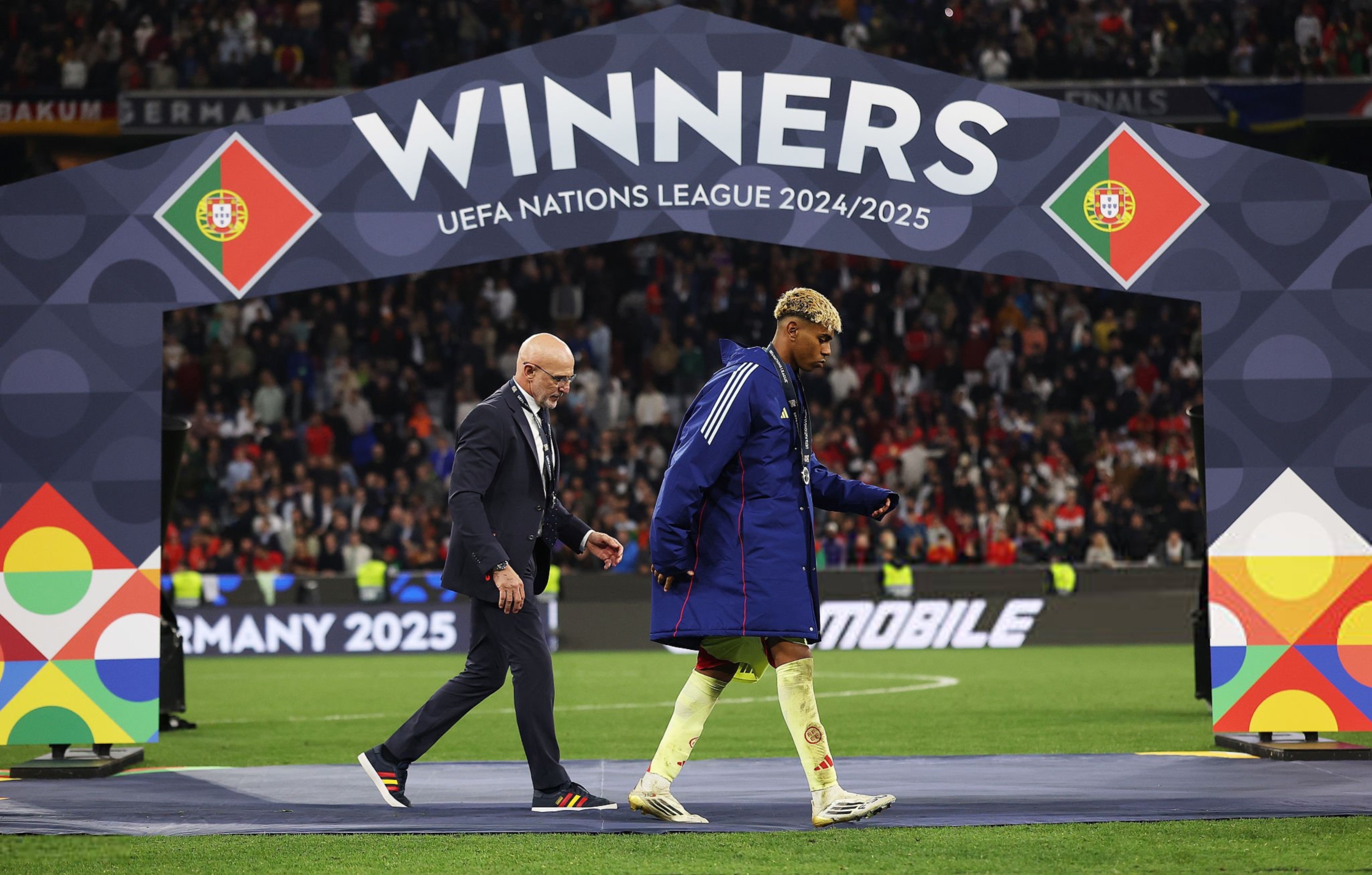 包含葡萄牙挑战荷兰取得关键胜利,小组出线更加有望的词条