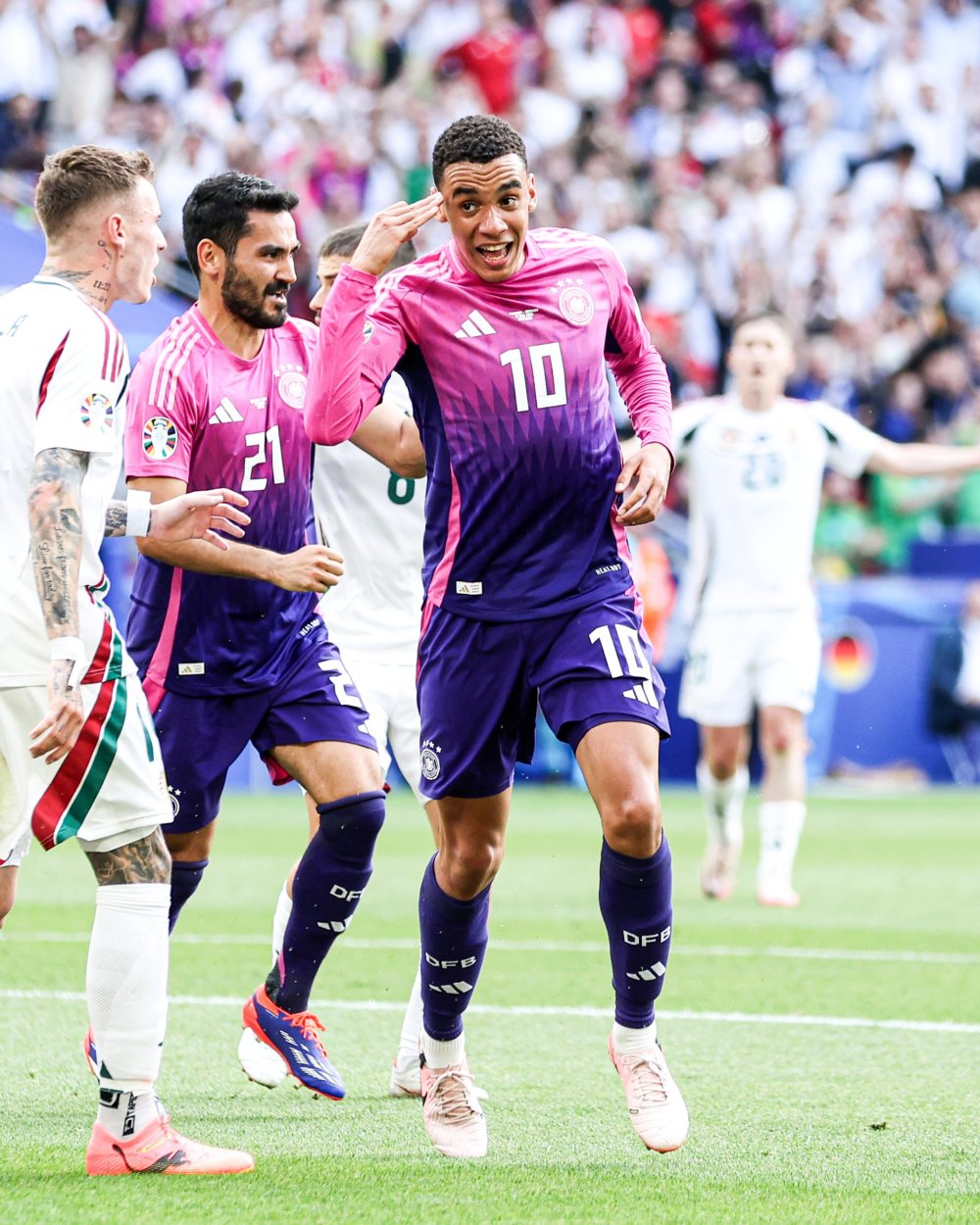 苏格兰国脚在瑞士比赛中夺冠