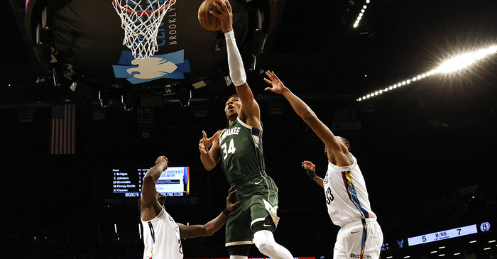 雄鹿大胜热火,豪取三连胜 雄鹿大胜热火,豪取三连胜