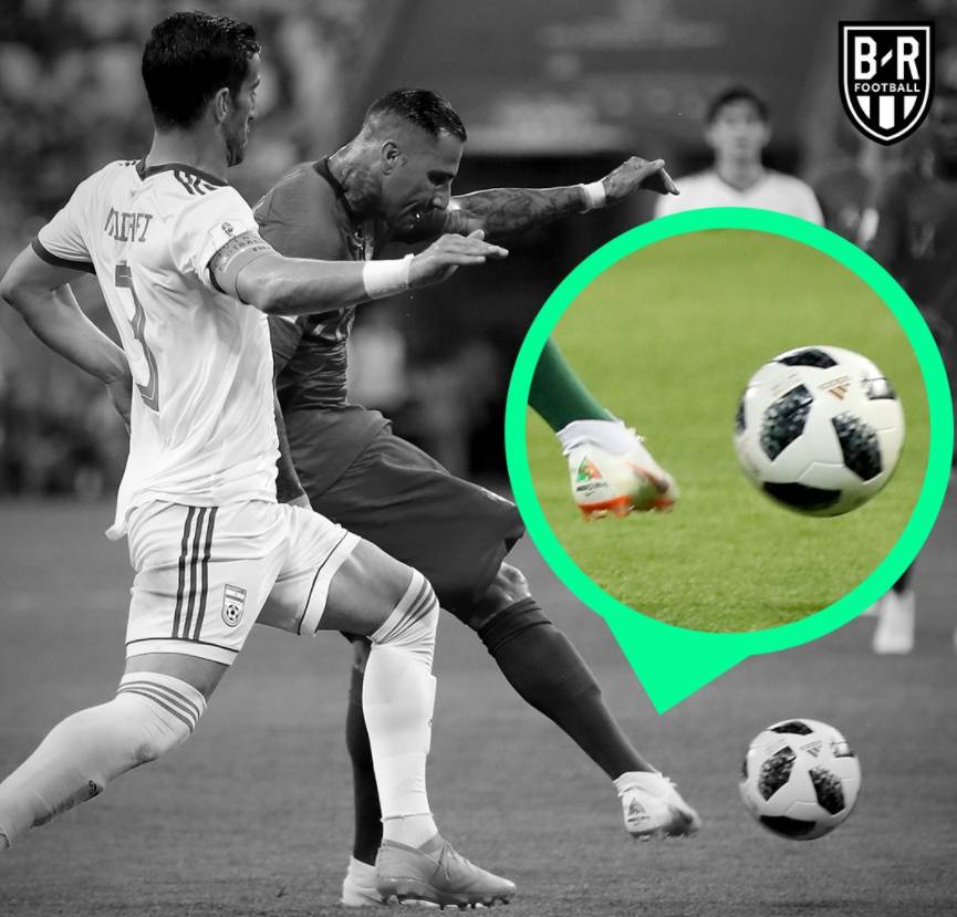 包含精准传球:多队球员展现绝技的词条 包含精准传球:多队球员展现绝技的词条