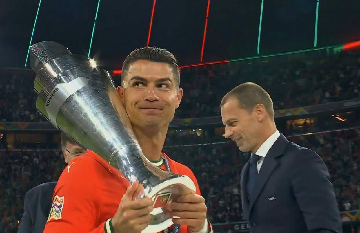 欧洲一支球队签下了一名世界级球星