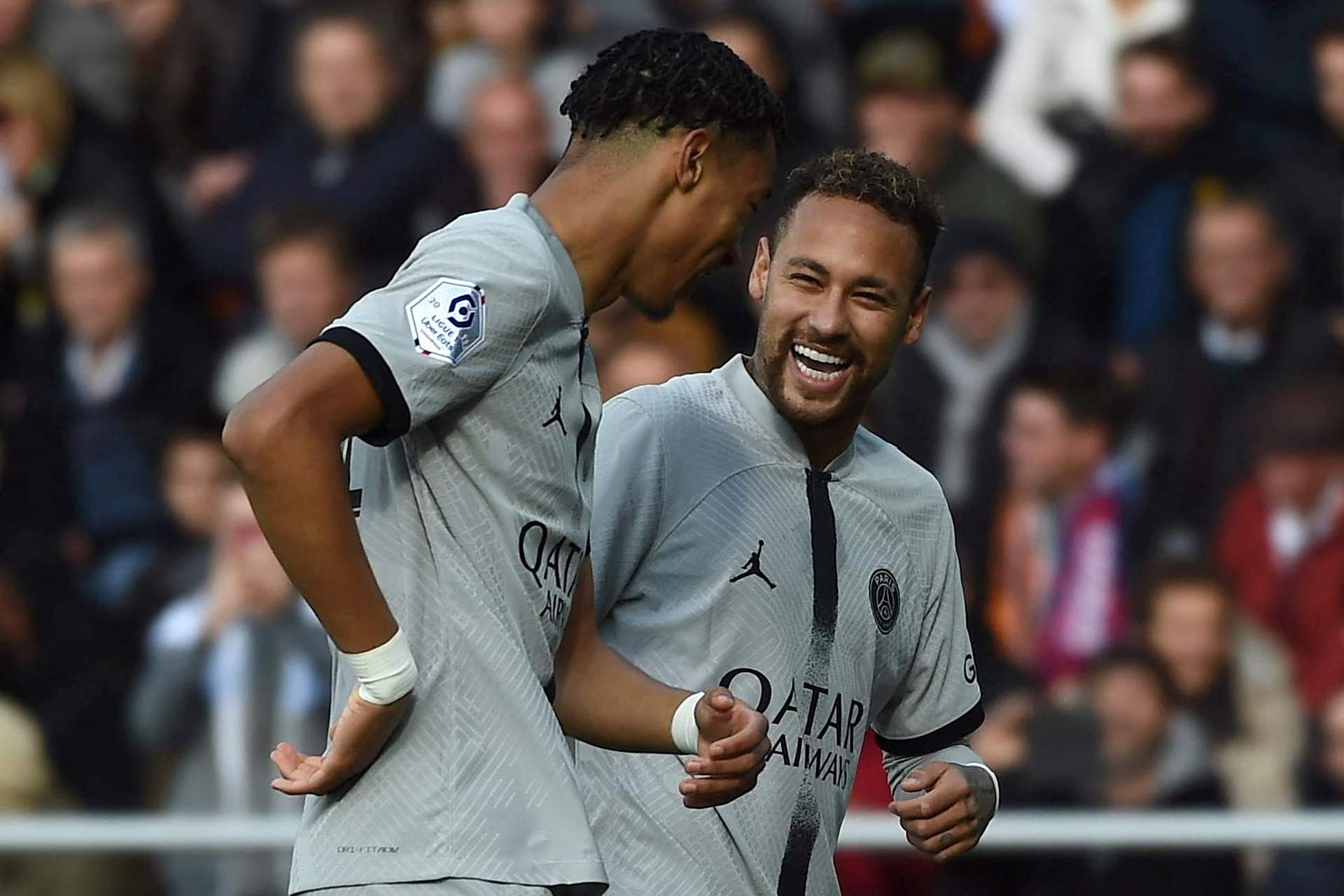 里昂在对阵马赛的比赛中取得胜利 里昂在对阵马赛的比赛中取得胜利