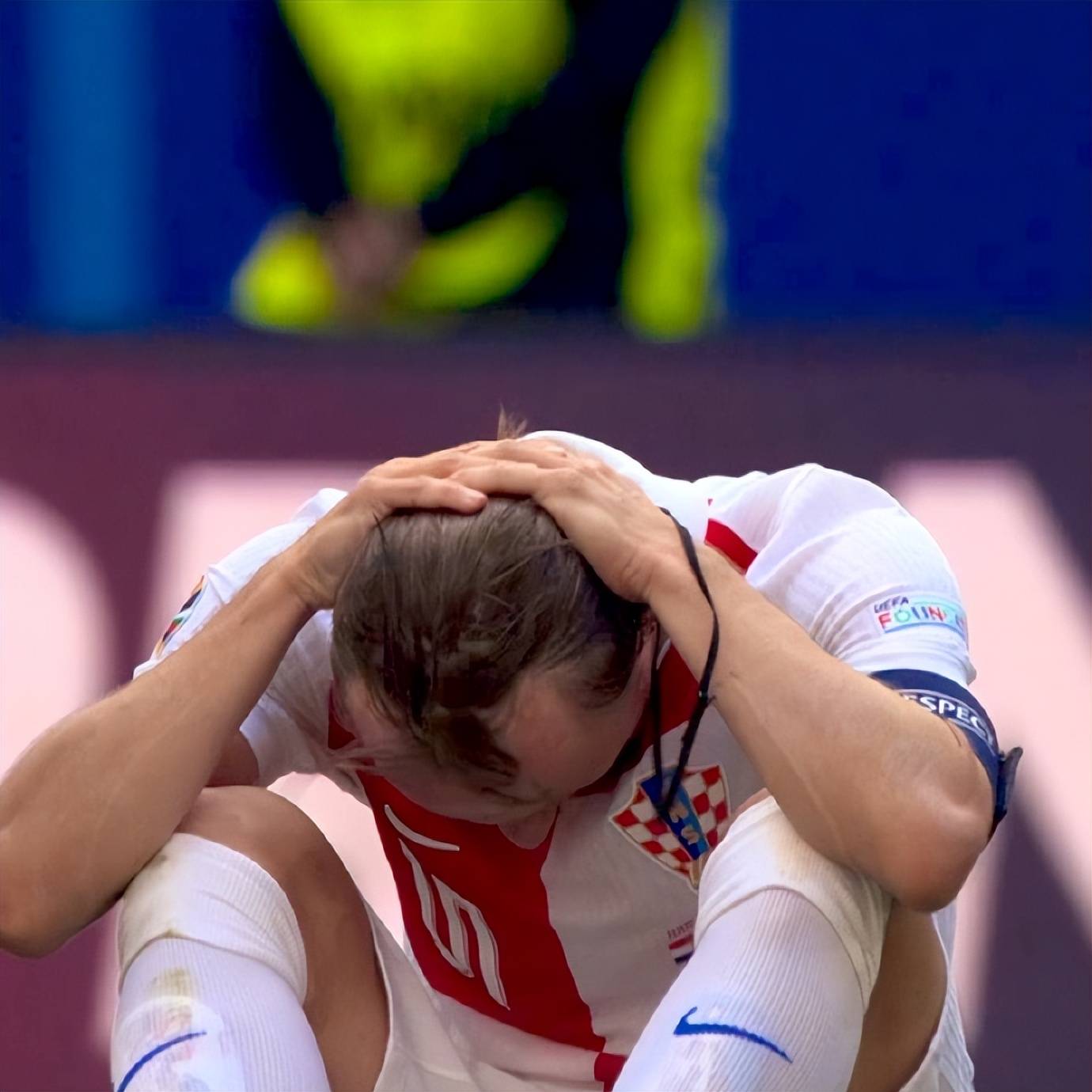 包含德国队在关键比赛中落败，遗憾无缘欧洲杯的词条